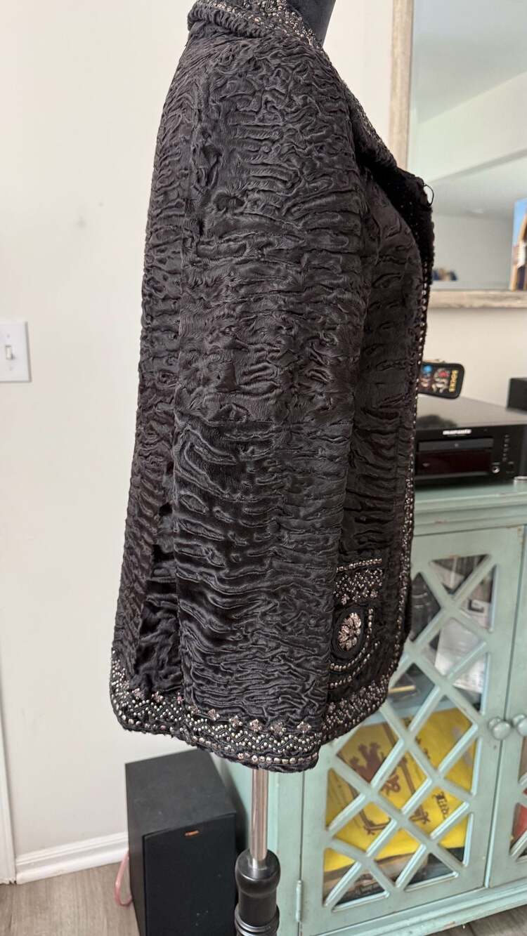 Oscar de la Renta Couture Embellished Lamb's Wool Jacket - Picture 7 of 14